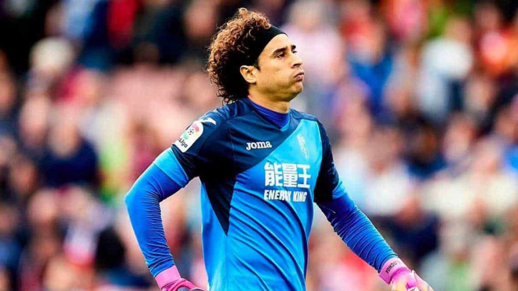 Error de Ochoa permitió derrota del Lieja