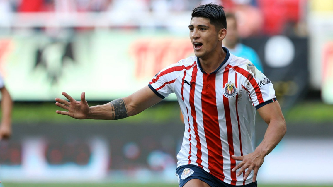 Alan Pulido se confiesa; está entre Chivas y Rayados