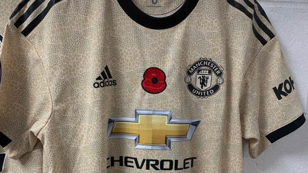 La camiseta del Manchester United con la flor 'Poppy'