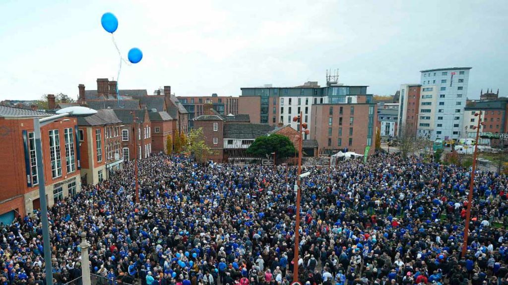 Emotiva despedida del dueño del Leicester 