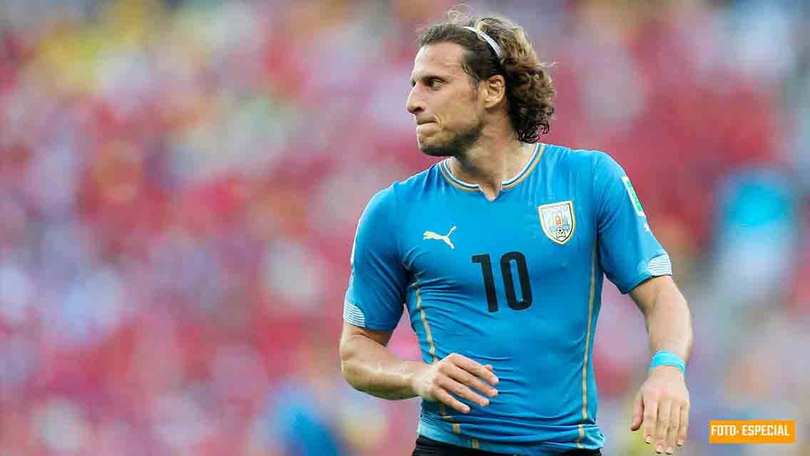 Forlán no llegará a la Liga MX