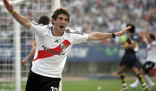 argentinos de River y Boca que jugaron en el Bernabéu con el Real Madrid