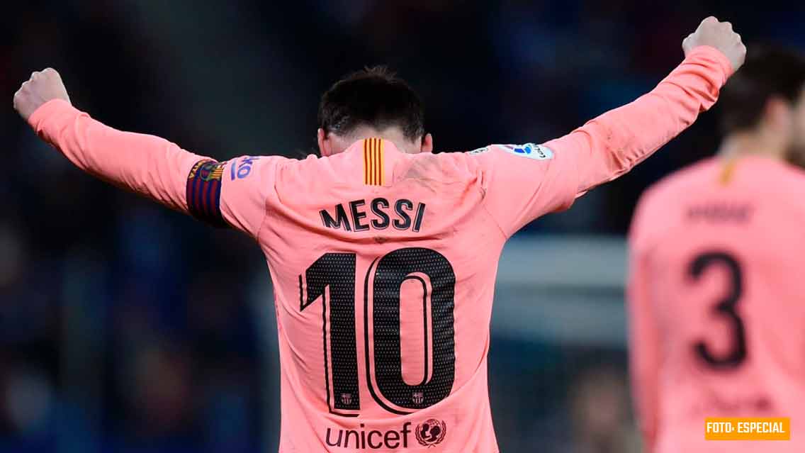 Messi se luce con golazos en derbi catalán