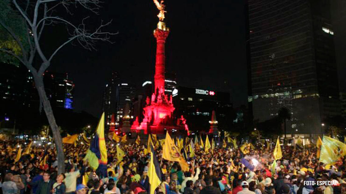 El Ángel se viste de amarillo