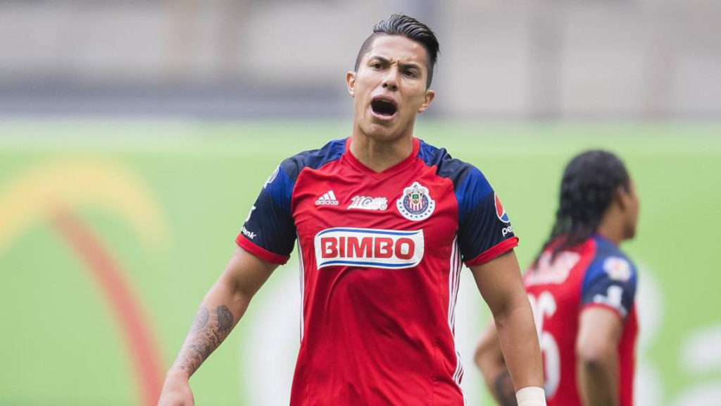Carlos Salcedo desea regresar a la Liga MX