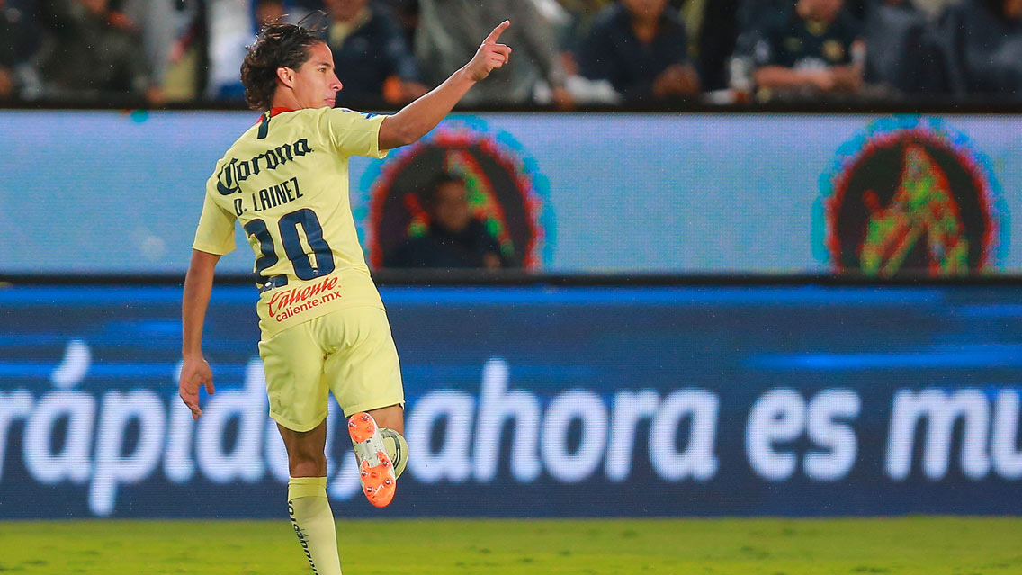 Ajax prepara 10 millones de dólares por Diego Lainez