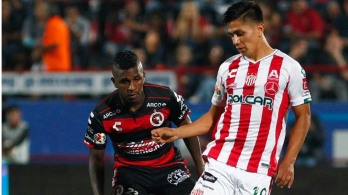 Chivas prepara cambio de jugadores con Necaxa