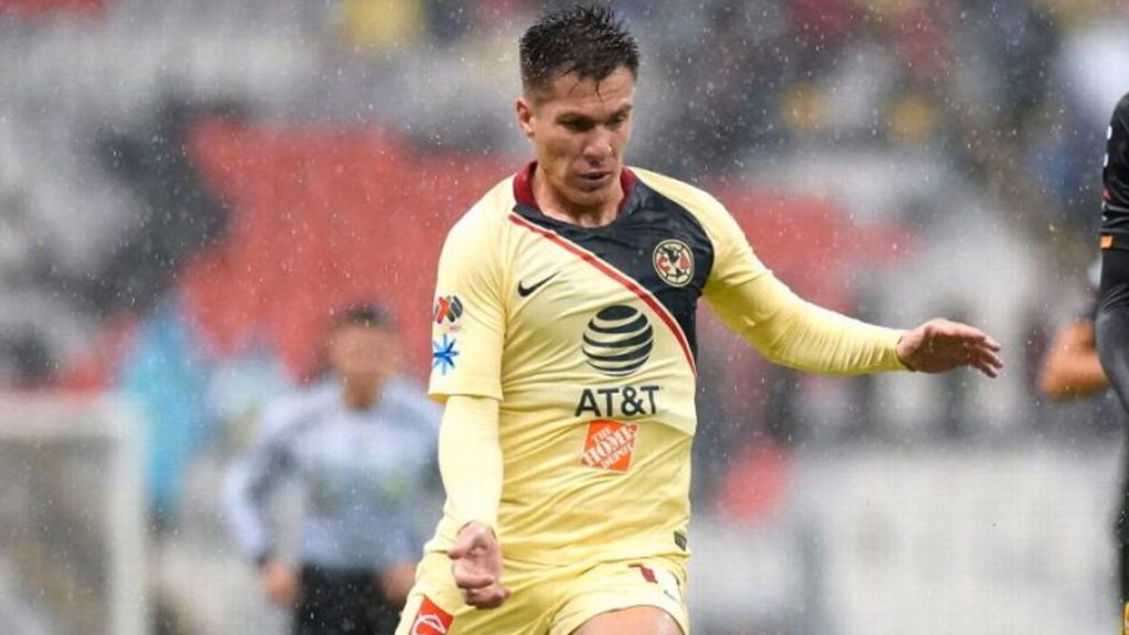 América ya busca acomodo a 2 jugadores