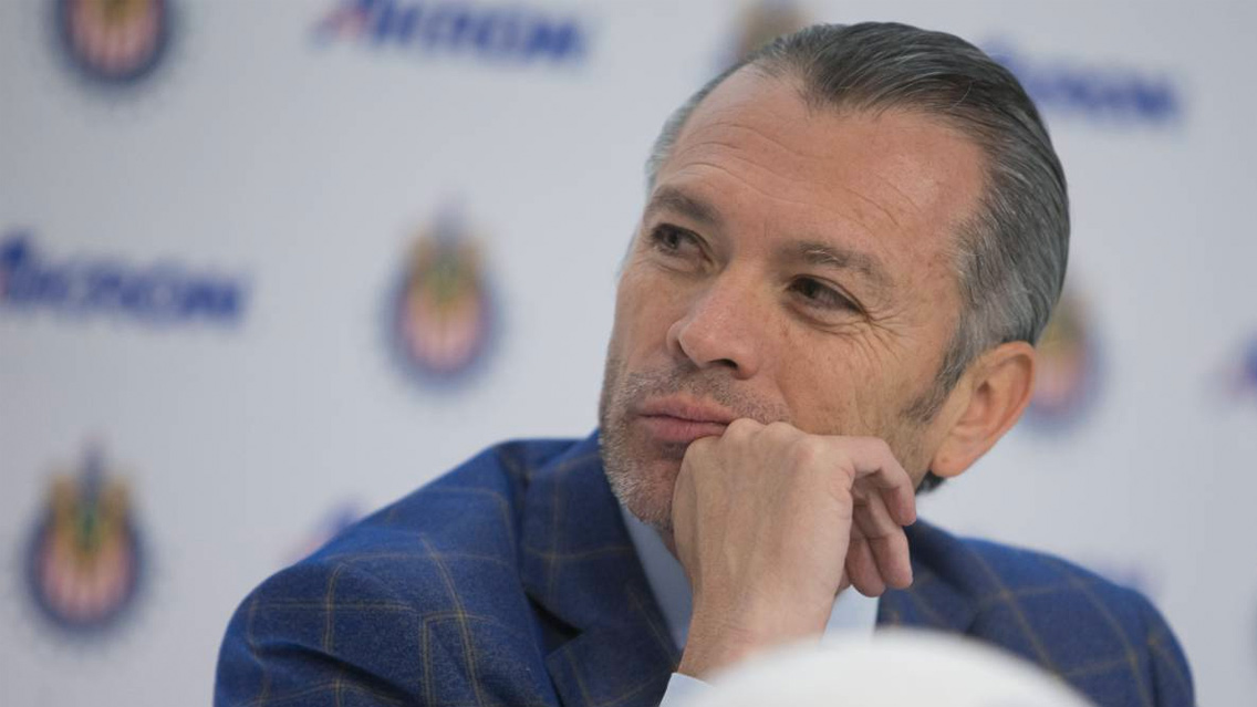 ¿Por qué José Luis Higuera no se va de Chivas?