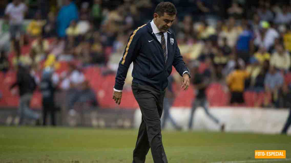 Pumas cesa a David Patiño como director técnico