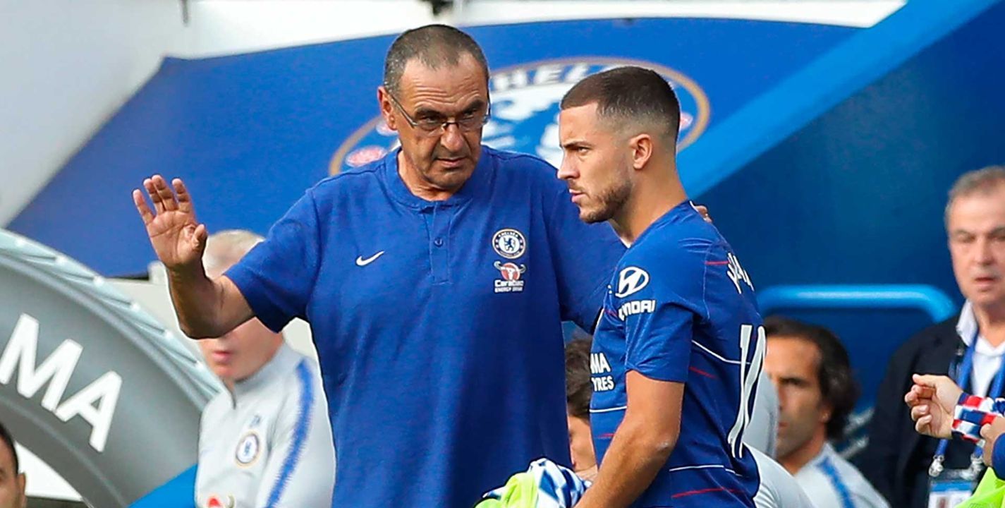 Maurizio Sarri y Eden Hazard