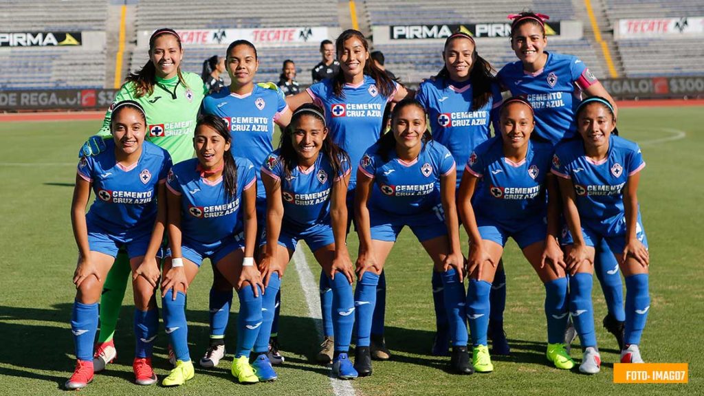 OTRA VEZ Alineación indebida de Cruz Azul Femenil