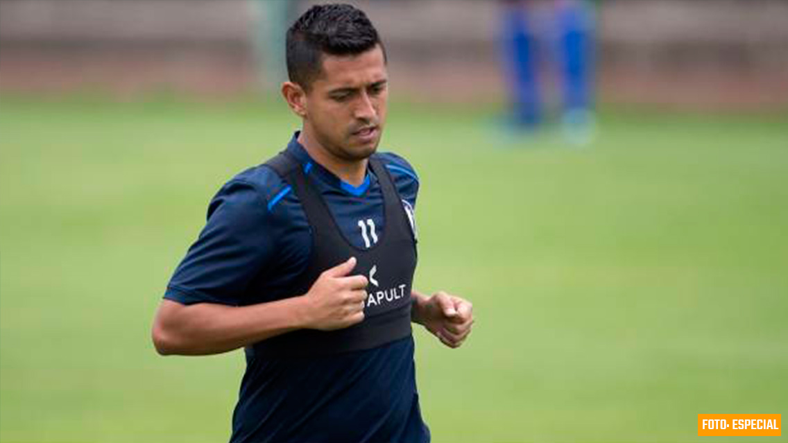 Cruz Azul podría sufrir una baja importante ante Chivas