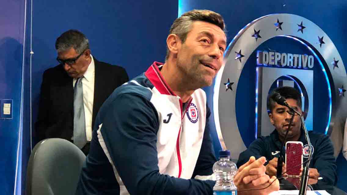 Caixinha confirma su continuidad