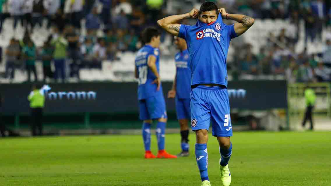 Cruz Azul pagará multa por violar reglamento de la Liga MX