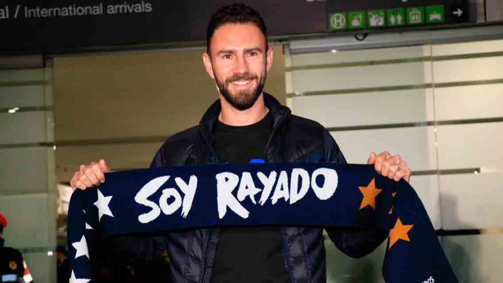 Layún quiere pelear un título con Rayados