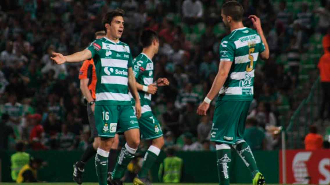 Santos llega caminando a cuartos de final