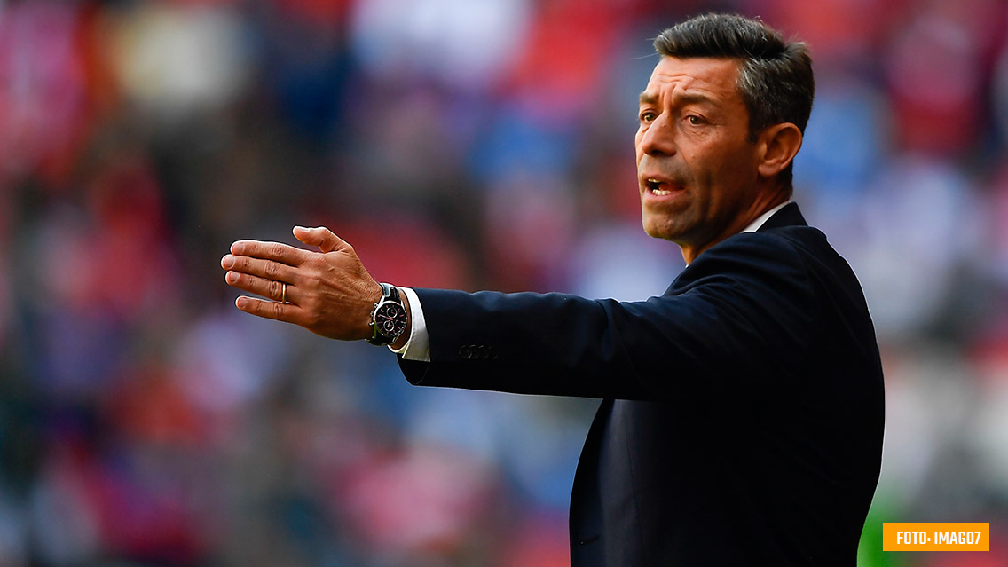 A falta de gol, Caixinha llevará a cenar a sus delanteros