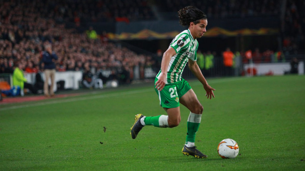 En Francia lamentan no haber fichado a Diego Lainez