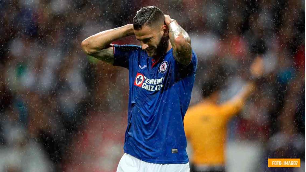 Tres clubes españoles interesados en Édgar Méndez