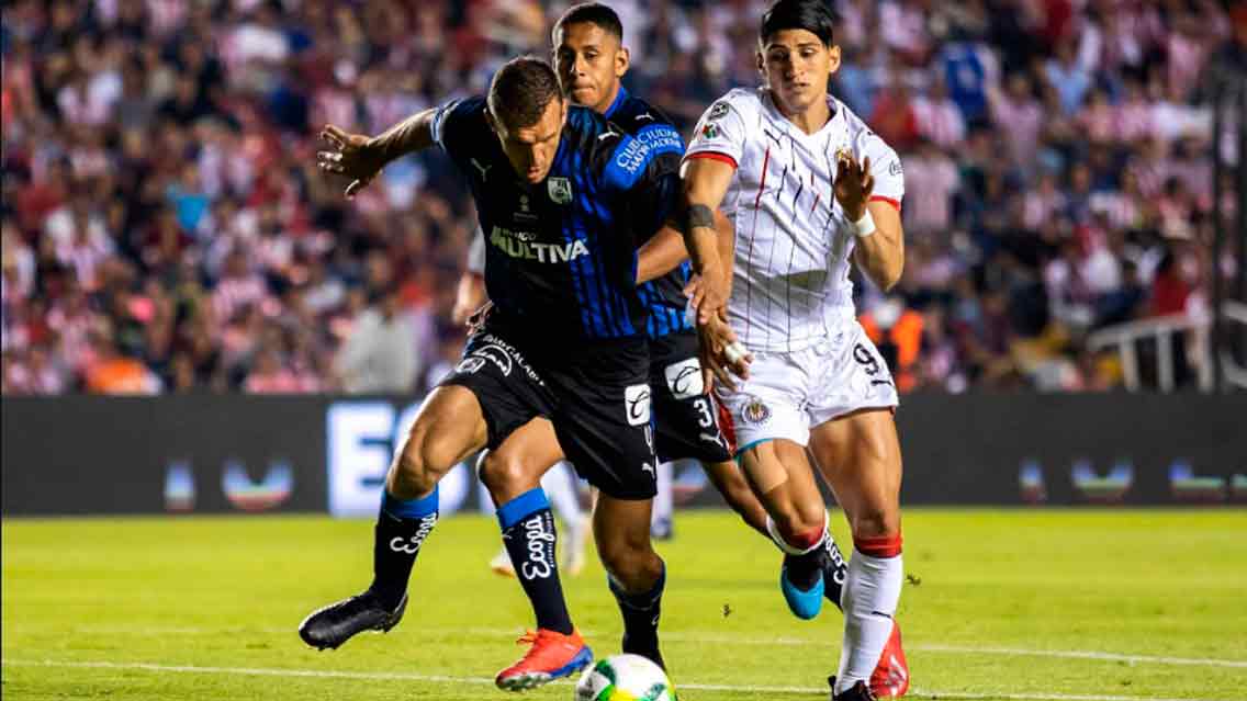 Sin goles ni emociones la visita de Chivas a Querétaro