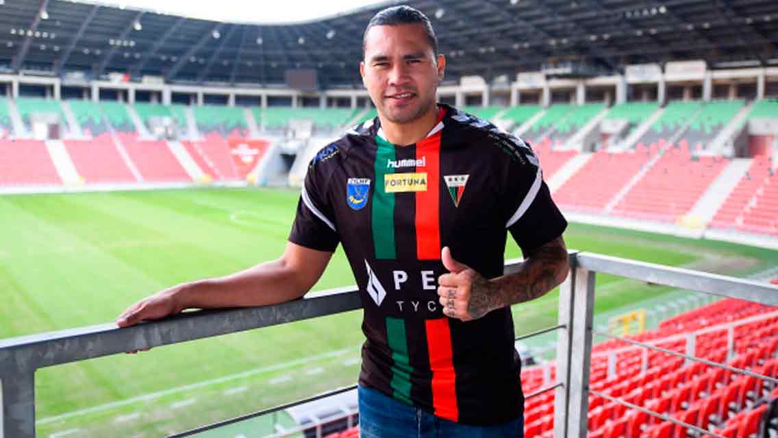 OFICIAL: Gullit Peña firma con el GKS Tychy