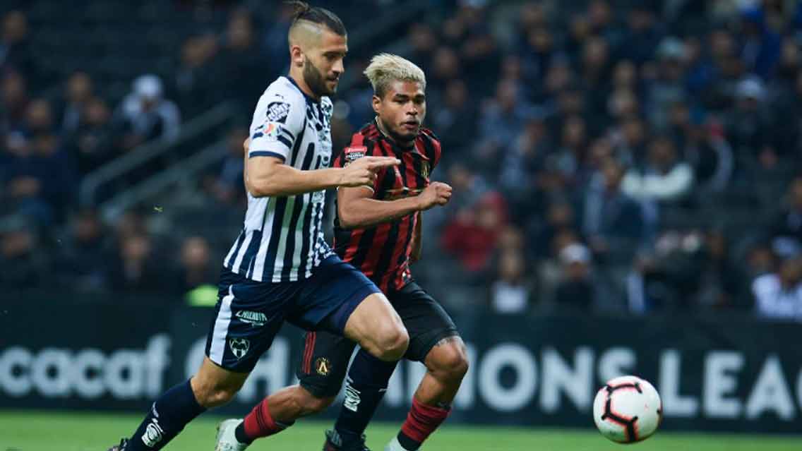 Rayados golea en casa y pone un pie en semifinales