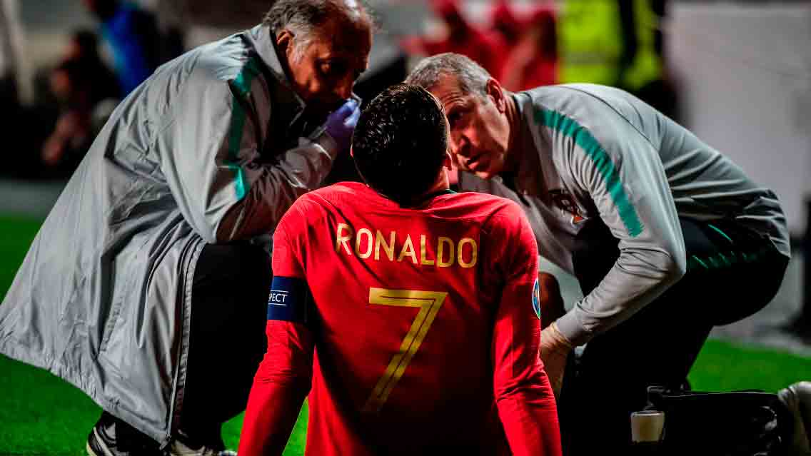 Cristiano Ronaldo se lesiona con Portugal