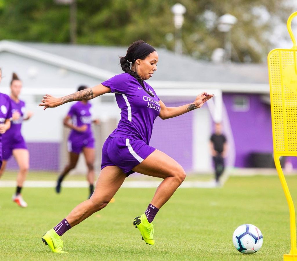 Sydney Leroux Dwyer