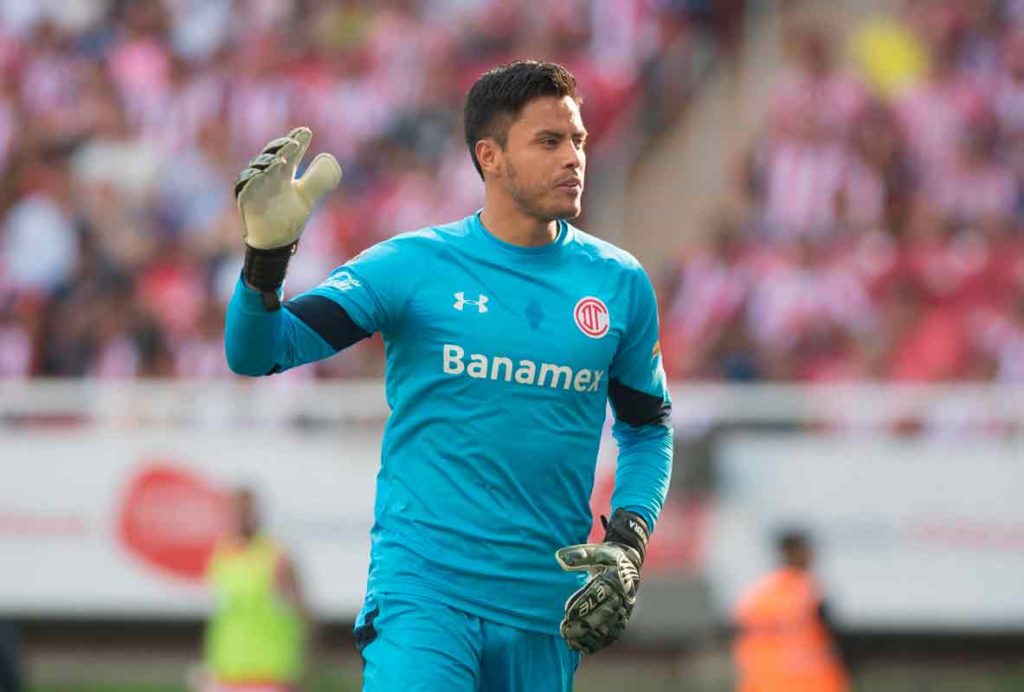 Chivas pensaba en Alfredo Talavera como refuerzo