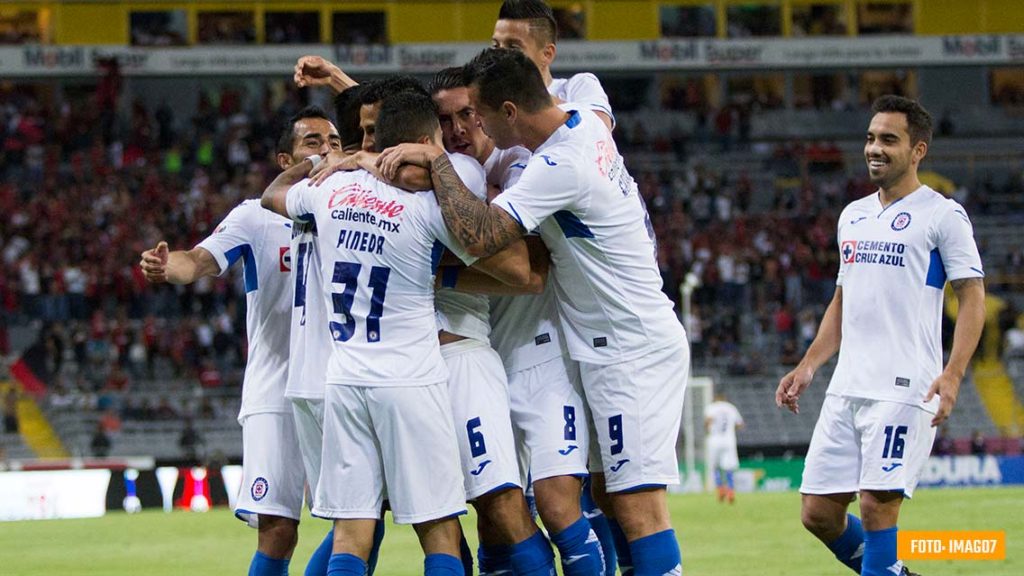 Cruz Azul gana y hunde más al Atlas
