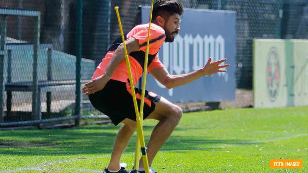 Oribe Peralta, regresó a los entrenamientos luego de más de un mes sin jugar debido a que se sometió a una operación en el tobillo izquierdo. 
