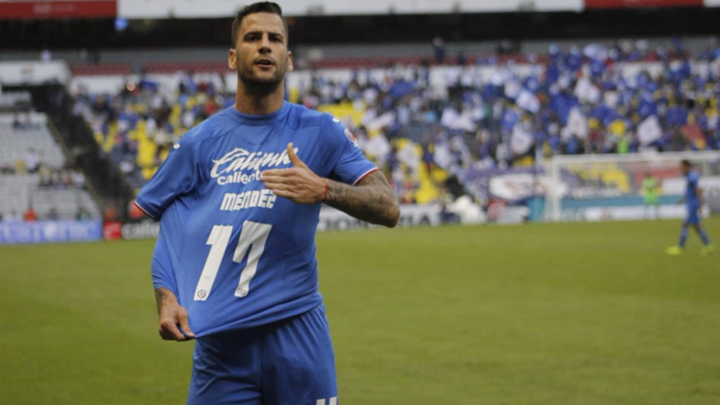 Cruz Azul vuelve a la vida y vence al Necaxa