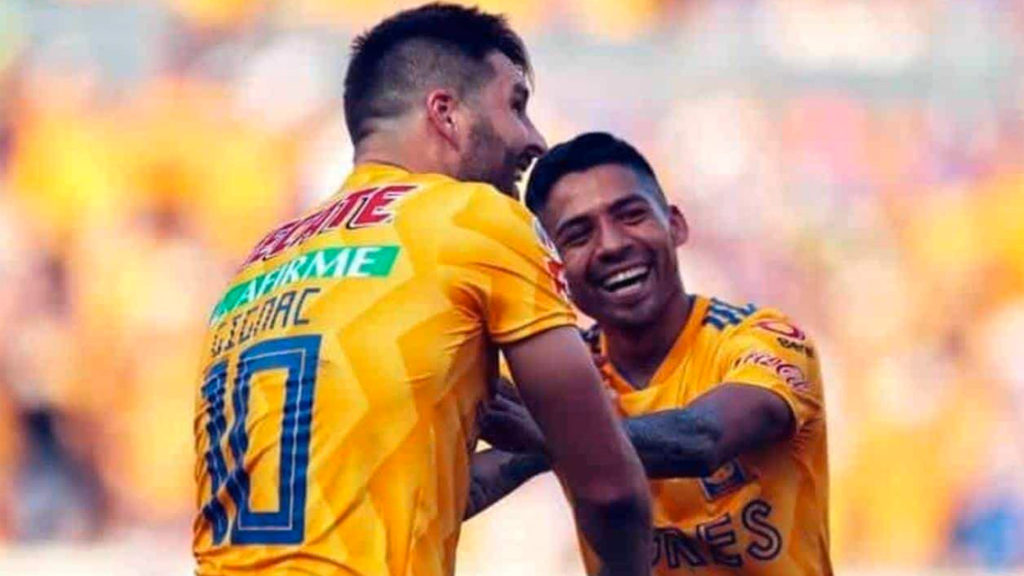 André Pierre-Gignac y Javier Aquino, fuera de Clásico Regio