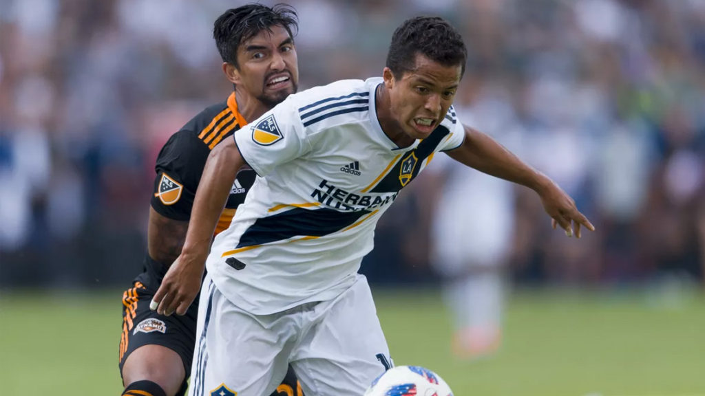 ¿Cuánto le bajaron el sueldo a Giovani dos Santos?