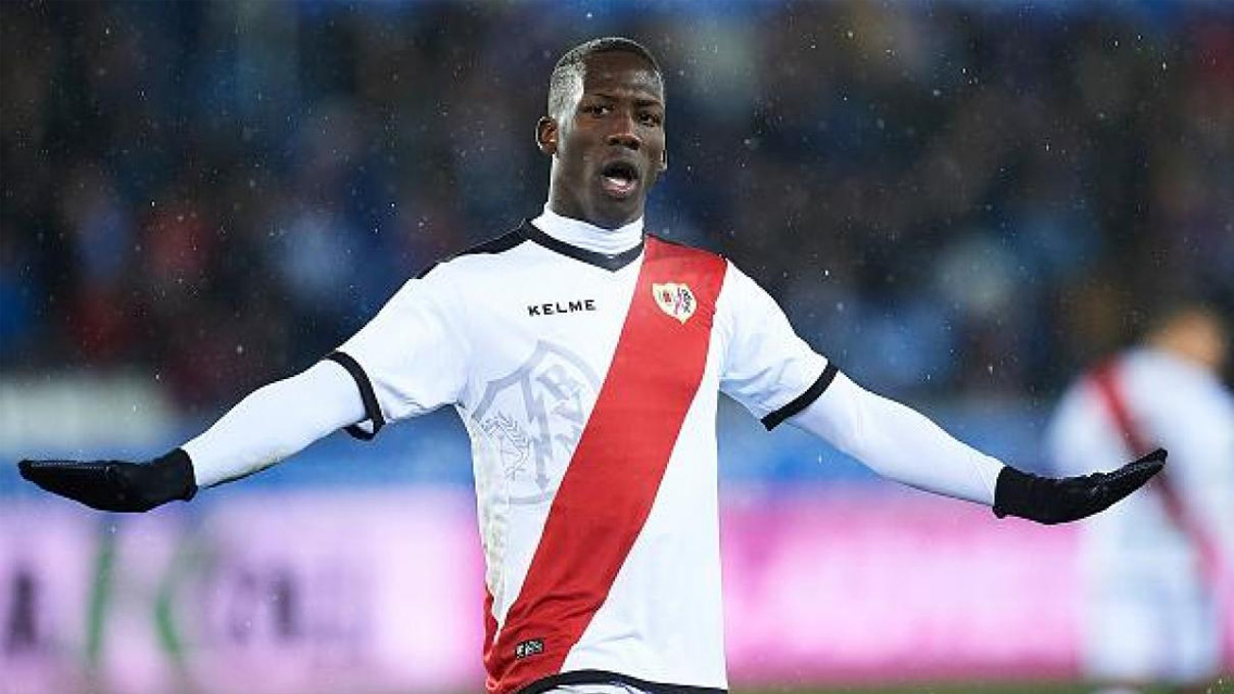 Tigres venderá a Luis Advíncula, ¿cuánto dinero obtendría?