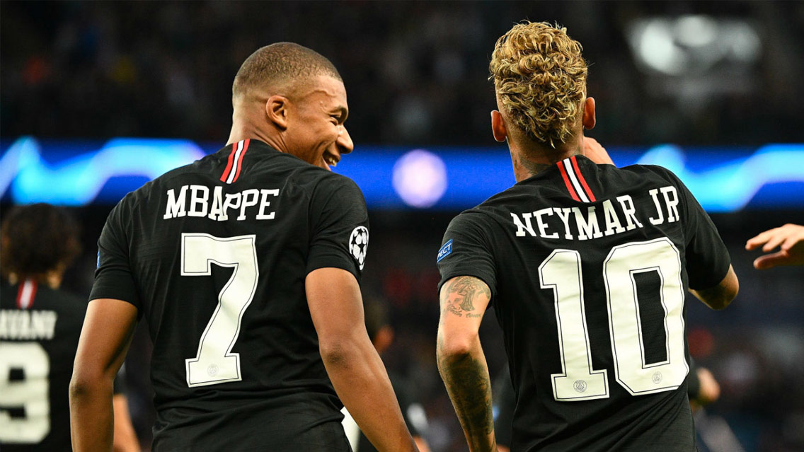 ¿Cuántas camisetas venden Neymar y Kylián Mbappé?
