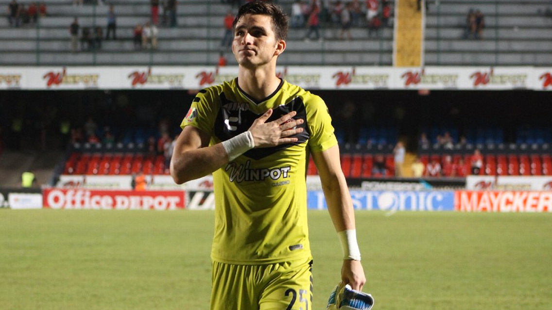 Pumas y Cruz Azul miran a Sebastián Jurado