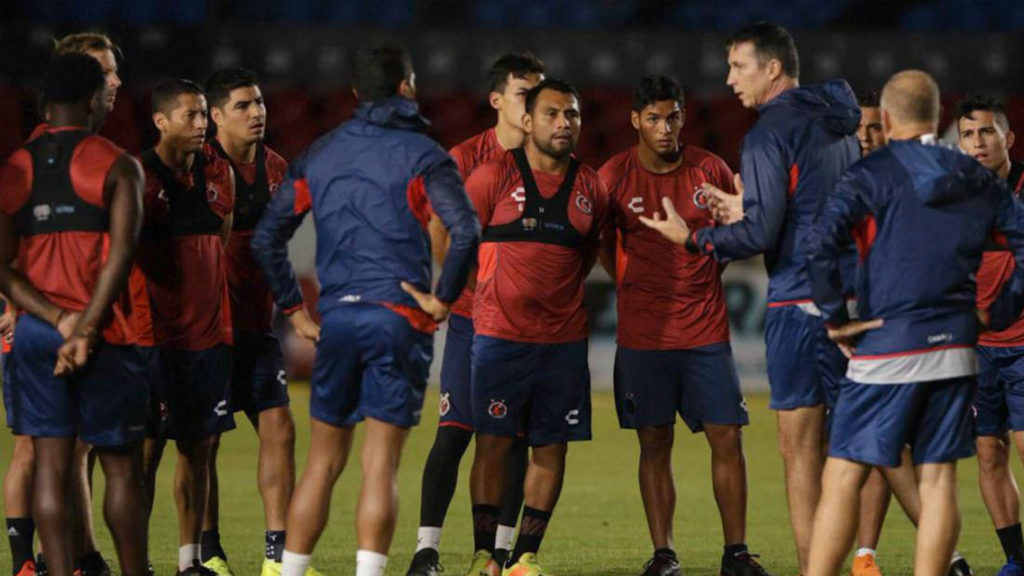 ¿Cuánto costaría cambiar de nombre y sede a Veracruz?