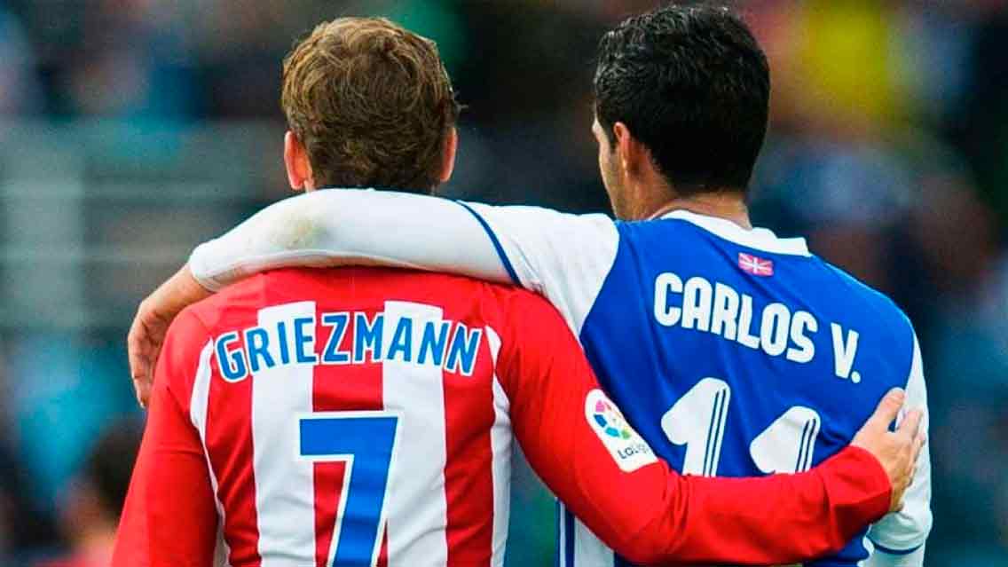 Comparan a Carlos Vela con Antoine Griezmann