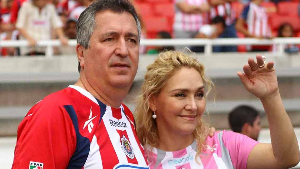 Angélica Fuentes, ex esposa del empresario Jorge Vergara, parece haber revelado el estado de salud del dueño de Chivas el cual parecería ser crítico