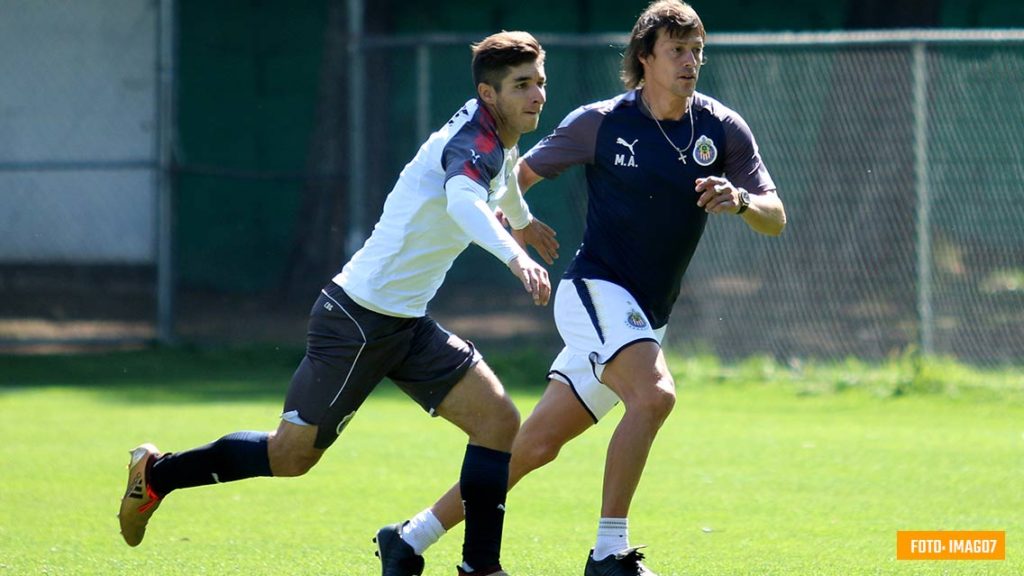 Brizuela y Almeyda en Chivas