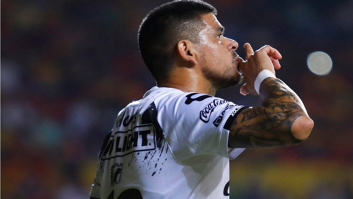 aficion-de-cruz-azul-pide-a-gustavo-bou
