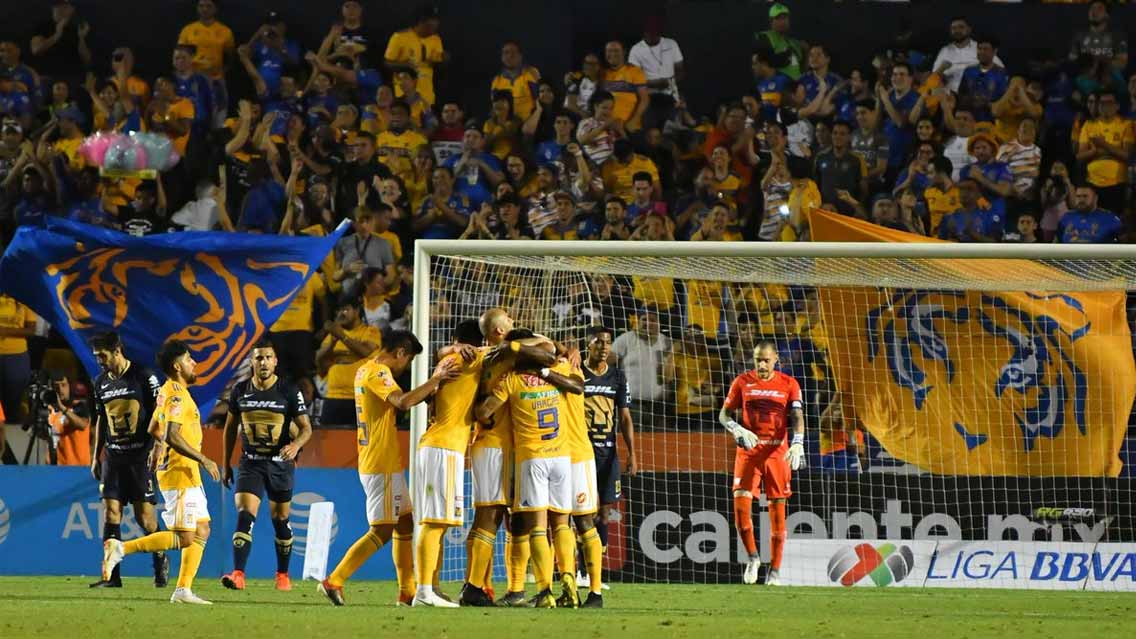 Tigres vence con tranquilidad a Pumas