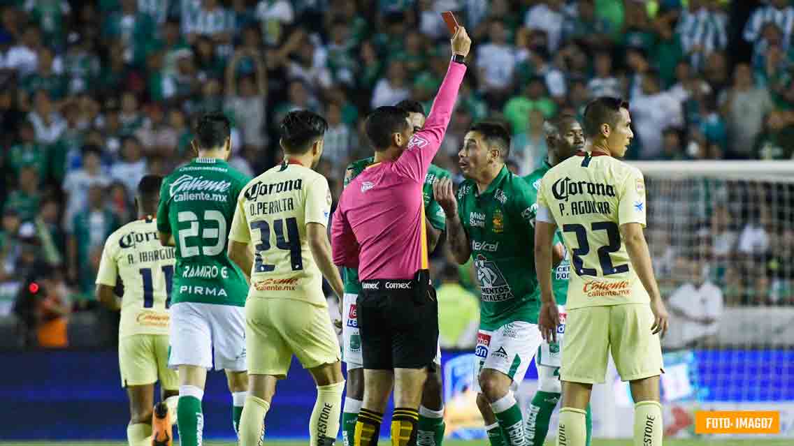 Sambueza espera que León apele segunda amarilla