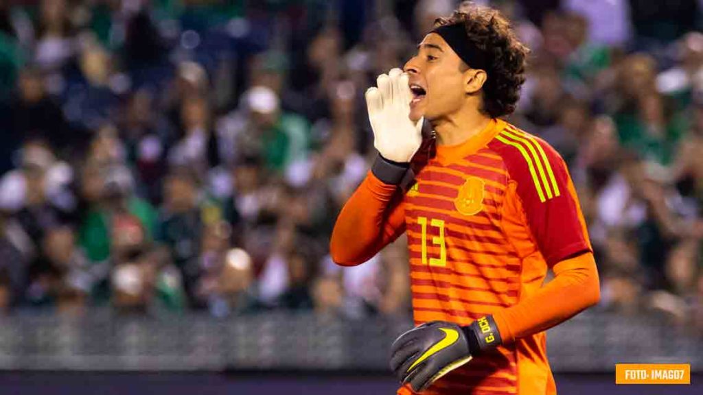 Valencia busca a Guillermo Ochoa