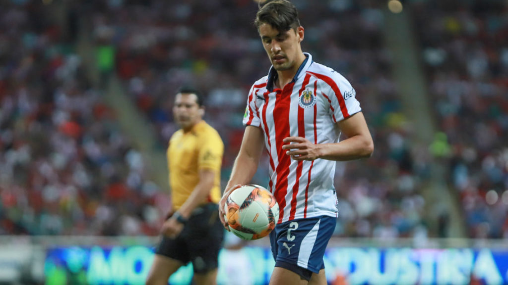 OFICIAL: Chivas compra a Josecarlos Van Rankin