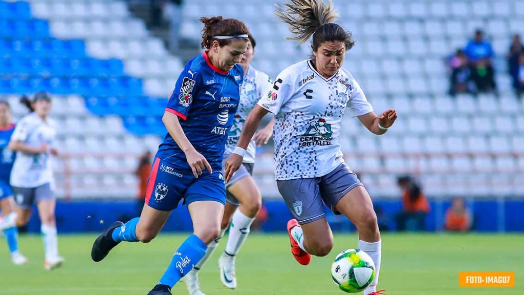 Pachuca toma ventaja en el duelo de ida ante Rayadas