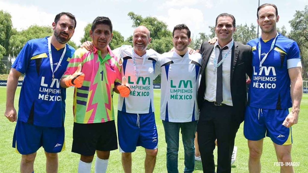 Presentación del balón 'Limpiemos nuestro México'