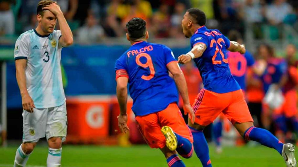 Colombia le pega a Argentina en Copa América